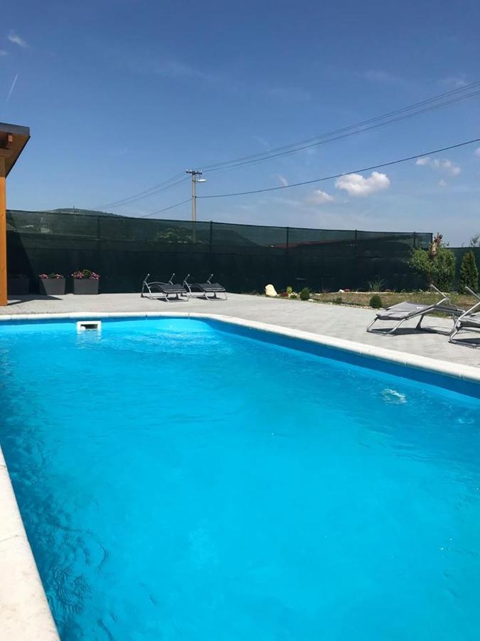 Apartmany Milovice Milovice  エクステリア 写真