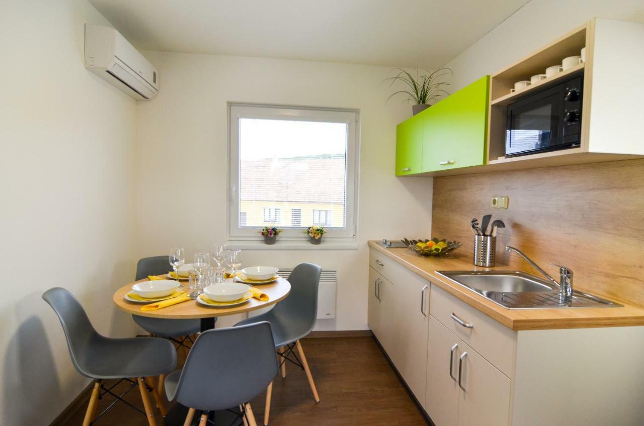 Apartmany Milovice Milovice  エクステリア 写真